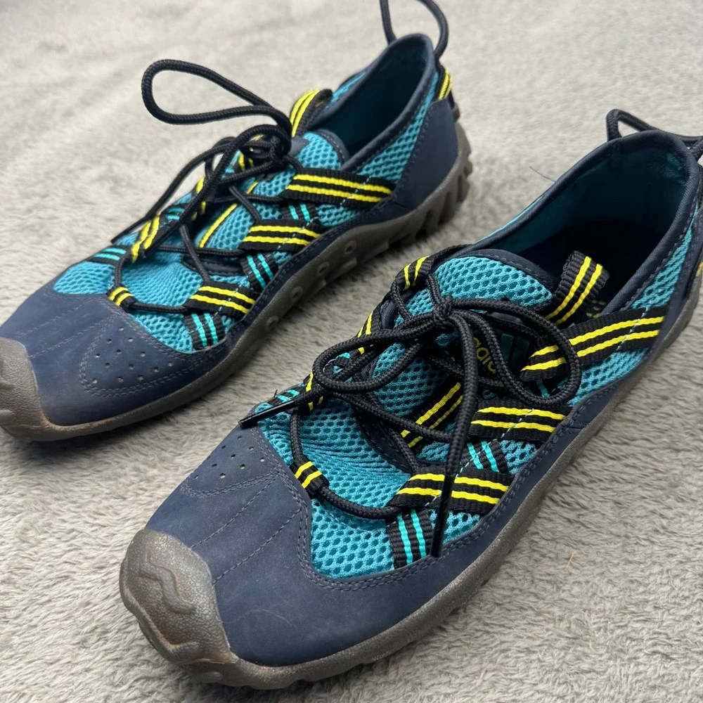 adidas jawpaw water